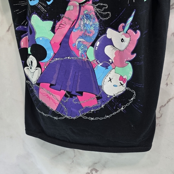 Stay Cold T Shirt Women Medium Black Tee Short Sleeve Keep Your Distance Forever - Picture 7 of 10